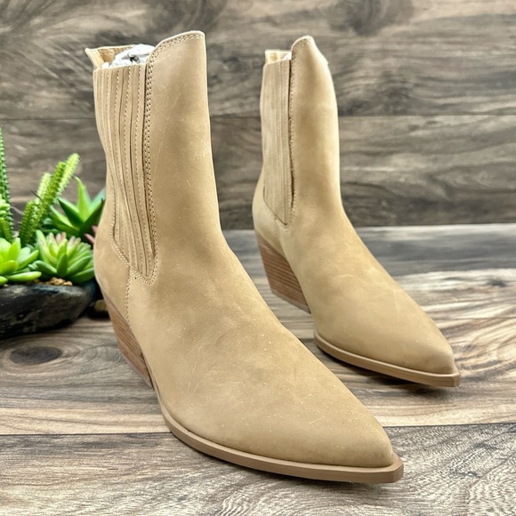 NIB Steve Madden 9M Terezza Tan Nubuck Pull On Pointed Toe Western Ankle Bootie - Picture 5 of 12